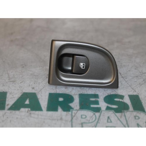 Lancia - Thesis - Combischakelaar ramen