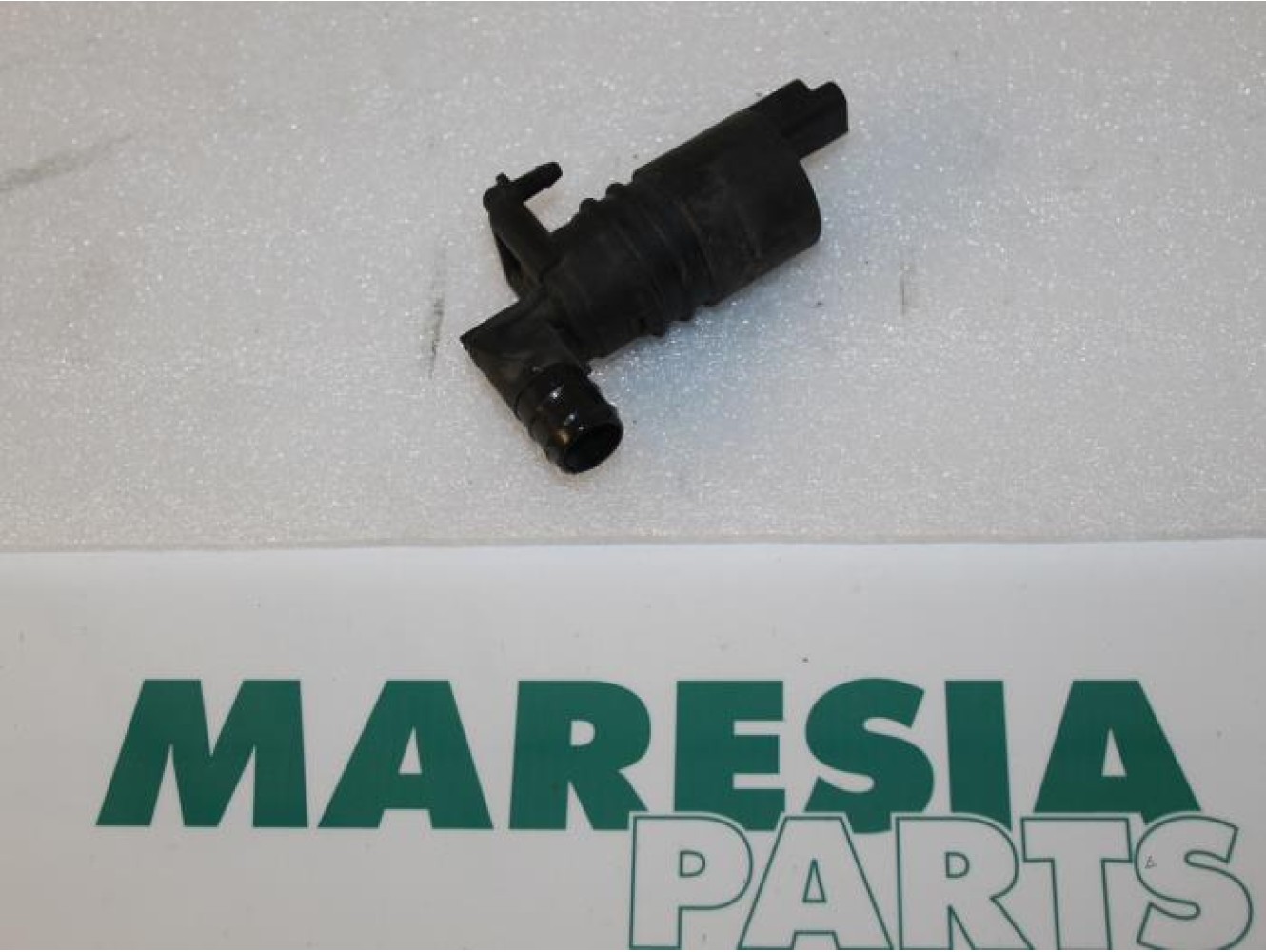 Citroen - C5 - Scheibensprüherpumpe vorne