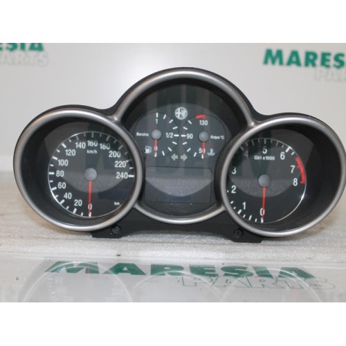 Alfa Romeo - 147 - Instrumentenpaneel