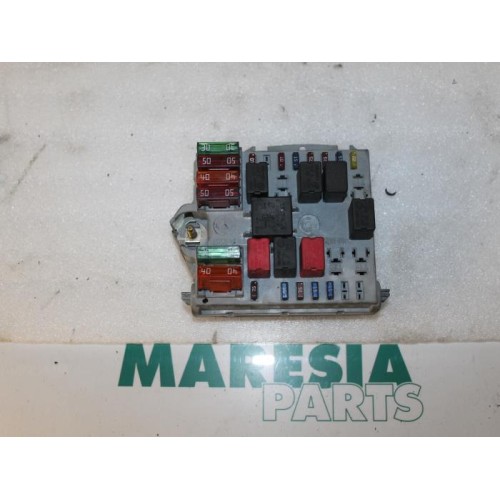 Alfa Romeo - 147 - Fuse box