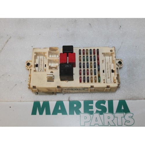 Alfa Romeo - 147 - Fuse box
