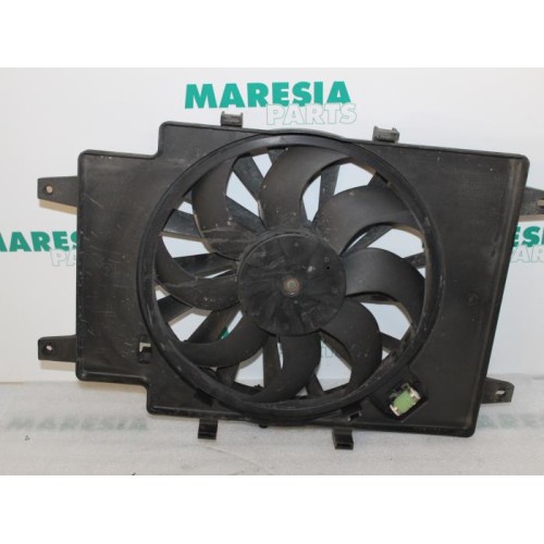 Alfa Romeo - 147 - Fan motor