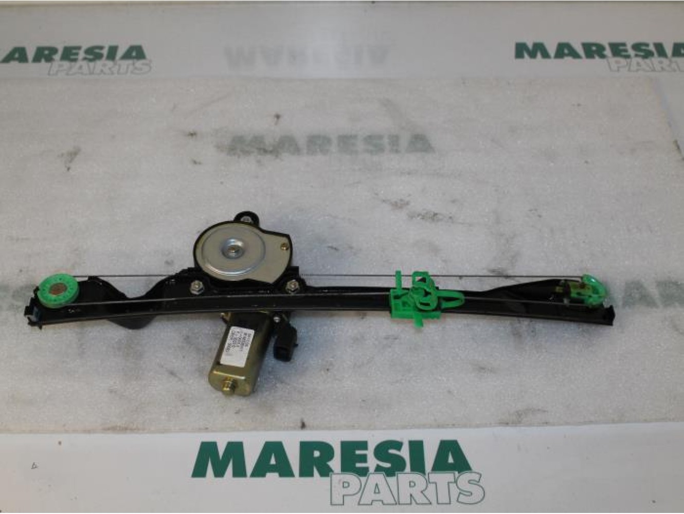 Fiat - Punto - Window mechanism 4-door, front right