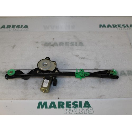 Fiat - Punto - Window mechanism 4-door, front right
