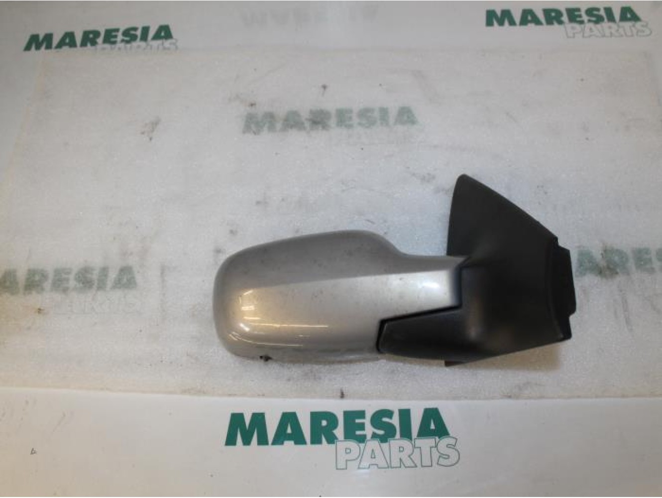Renault - Megane - Wing mirror, right