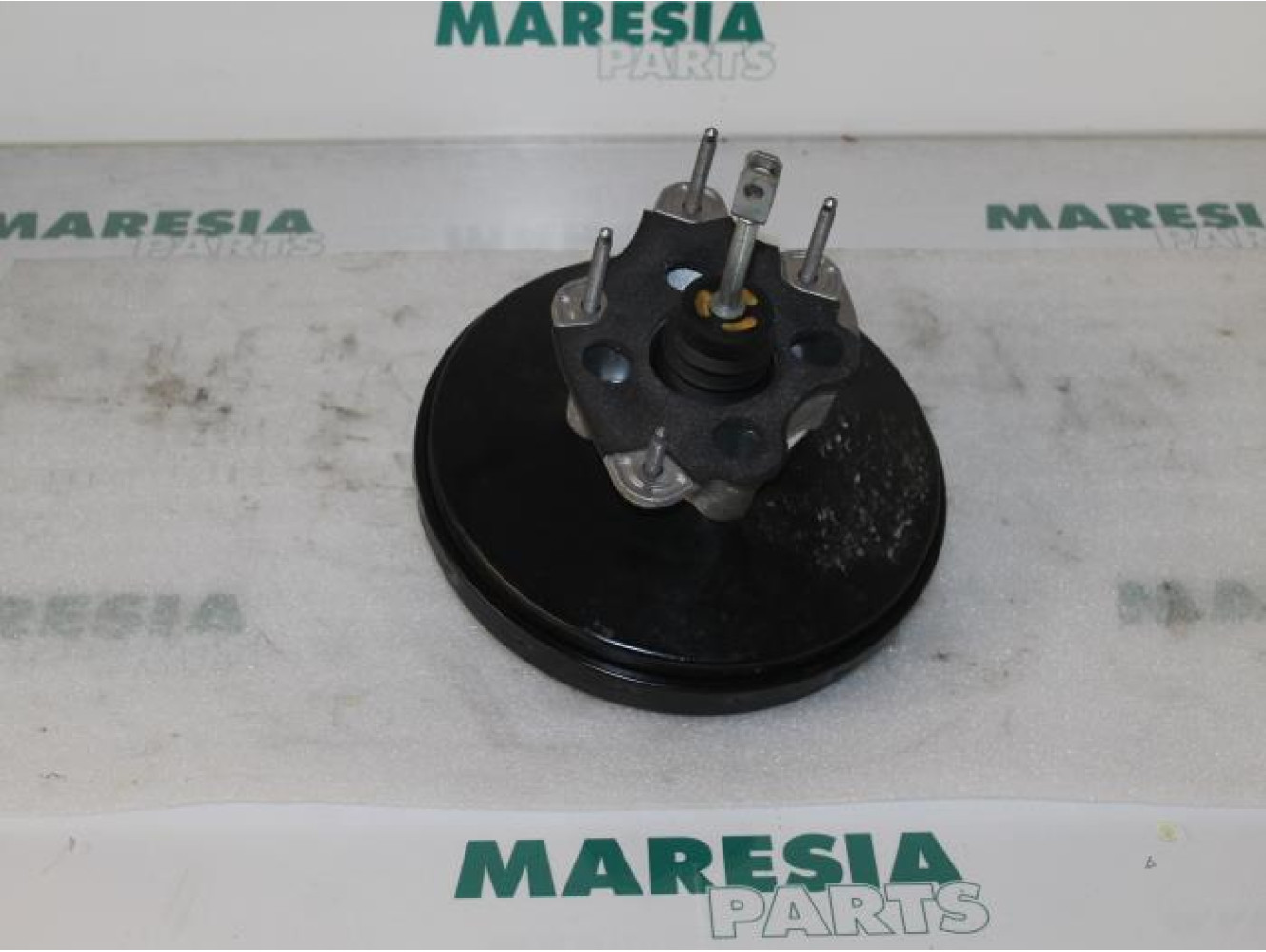 Renault - Clio - Brake servo