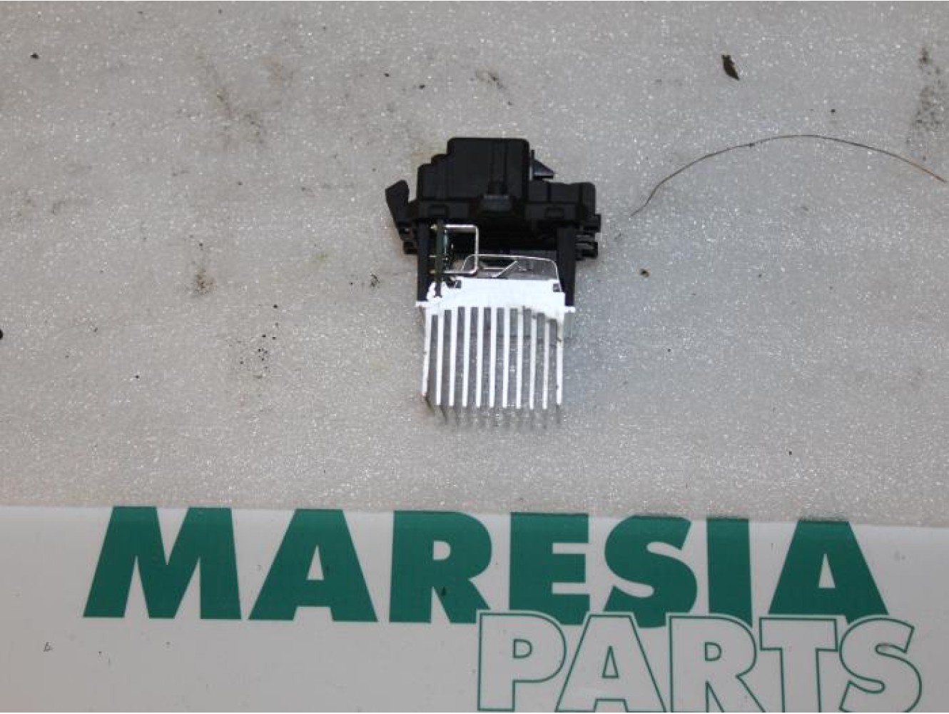 Renault - Clio - Heater resistor