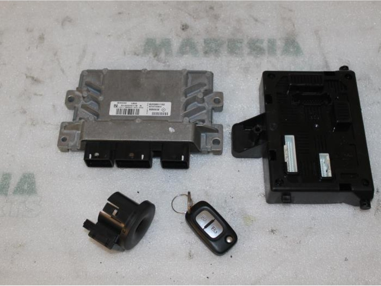 Renault - Clio - Engine management computer