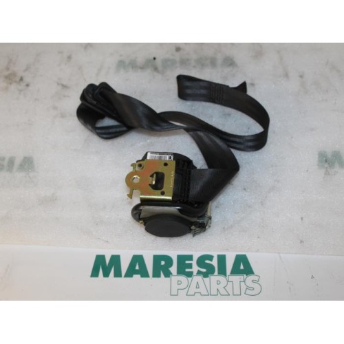 Peugeot - 206 - Front seatbelt, right