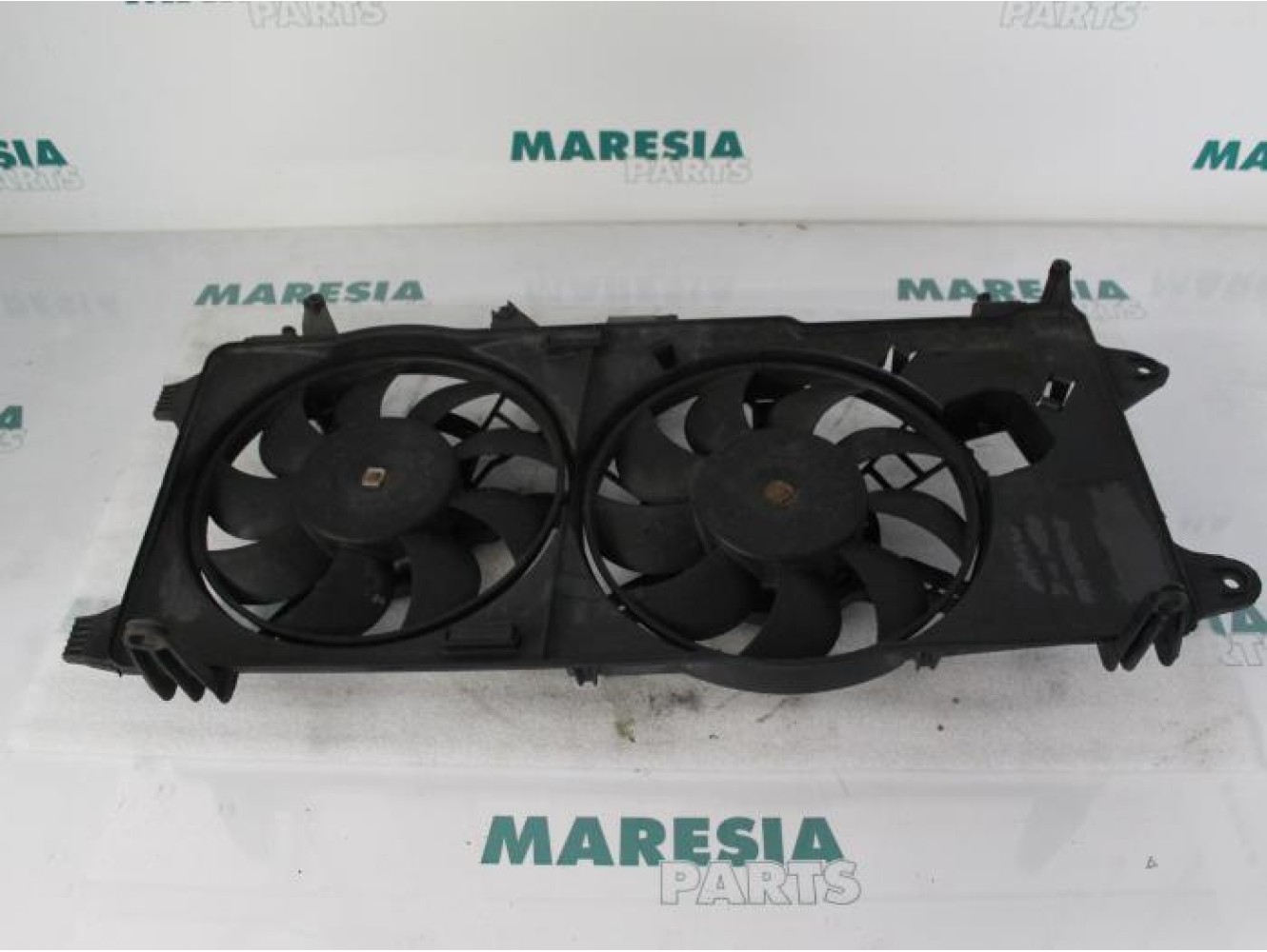 Fiat - Doblo - Fan motor