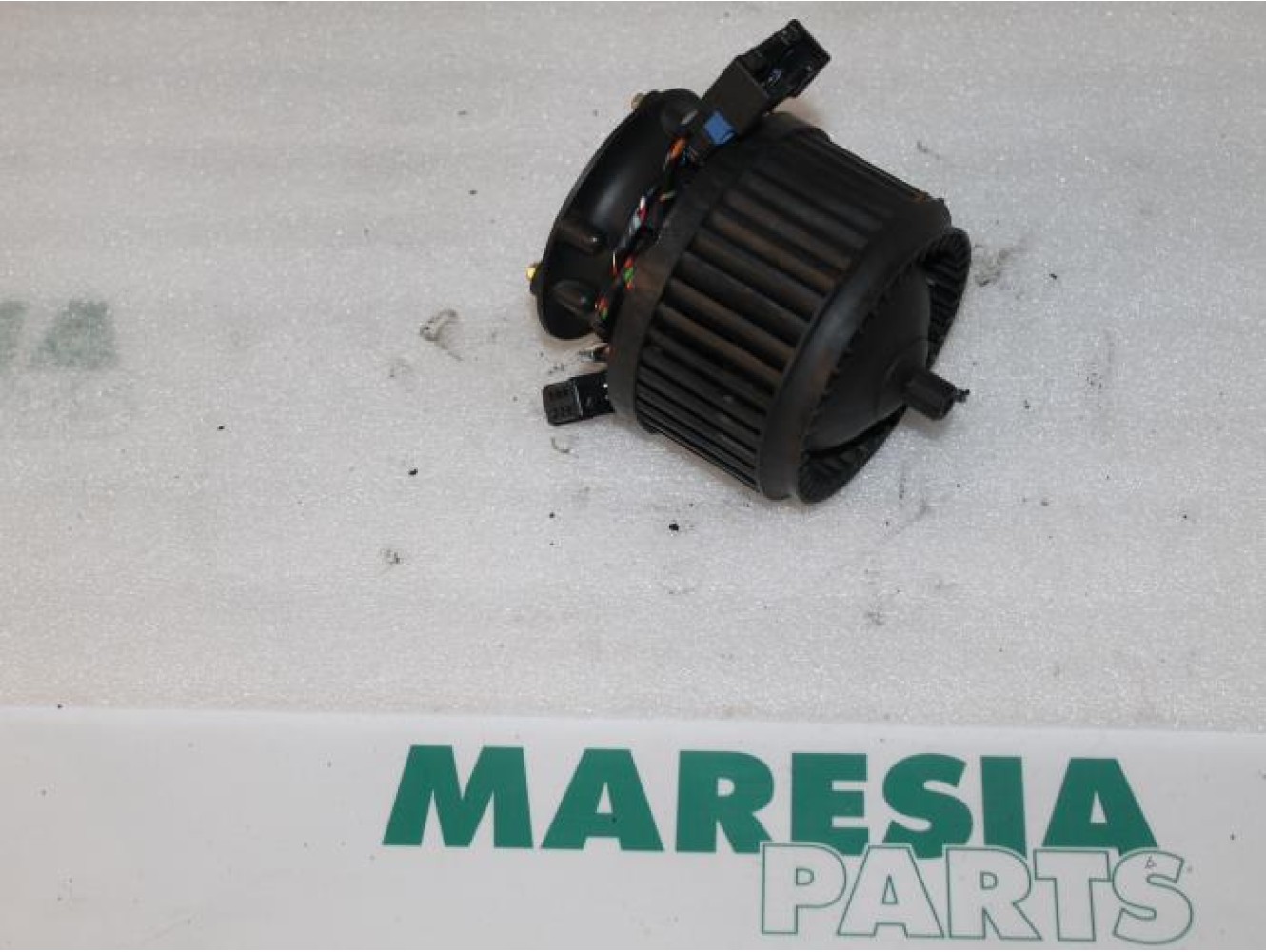 Renault - Vel Satis - Heating and ventilation fan motor