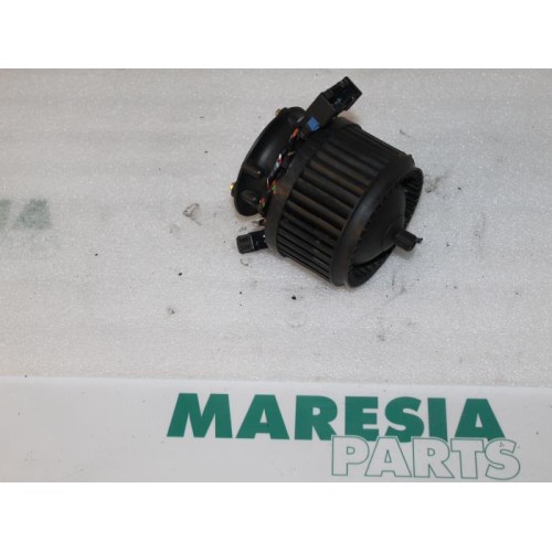 Renault - Vel Satis - Heating and ventilation fan motor