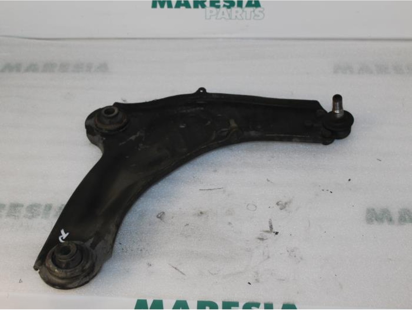 Renault - Vel Satis - Front lower wishbone, right