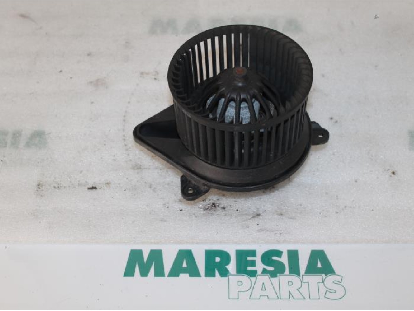 Renault - Megane - Heating and ventilation fan motor