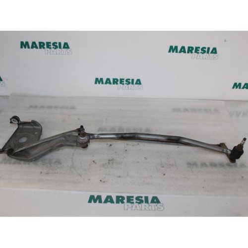 Renault - Megane - Wiper mechanism