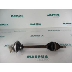 Renault - Megane - Aandrijfas links-voor