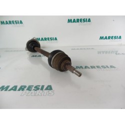 Renault - Megane - Aandrijfas links-voor