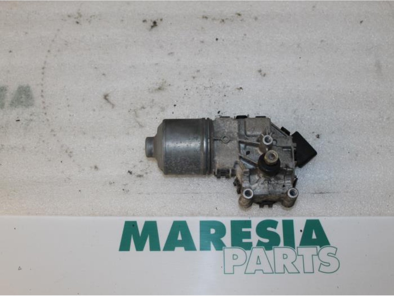 Renault - Clio - Front wiper motor
