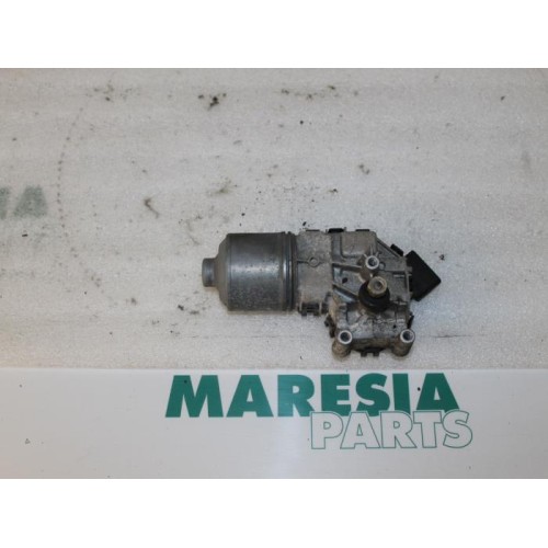 Renault - Clio - Front wiper motor