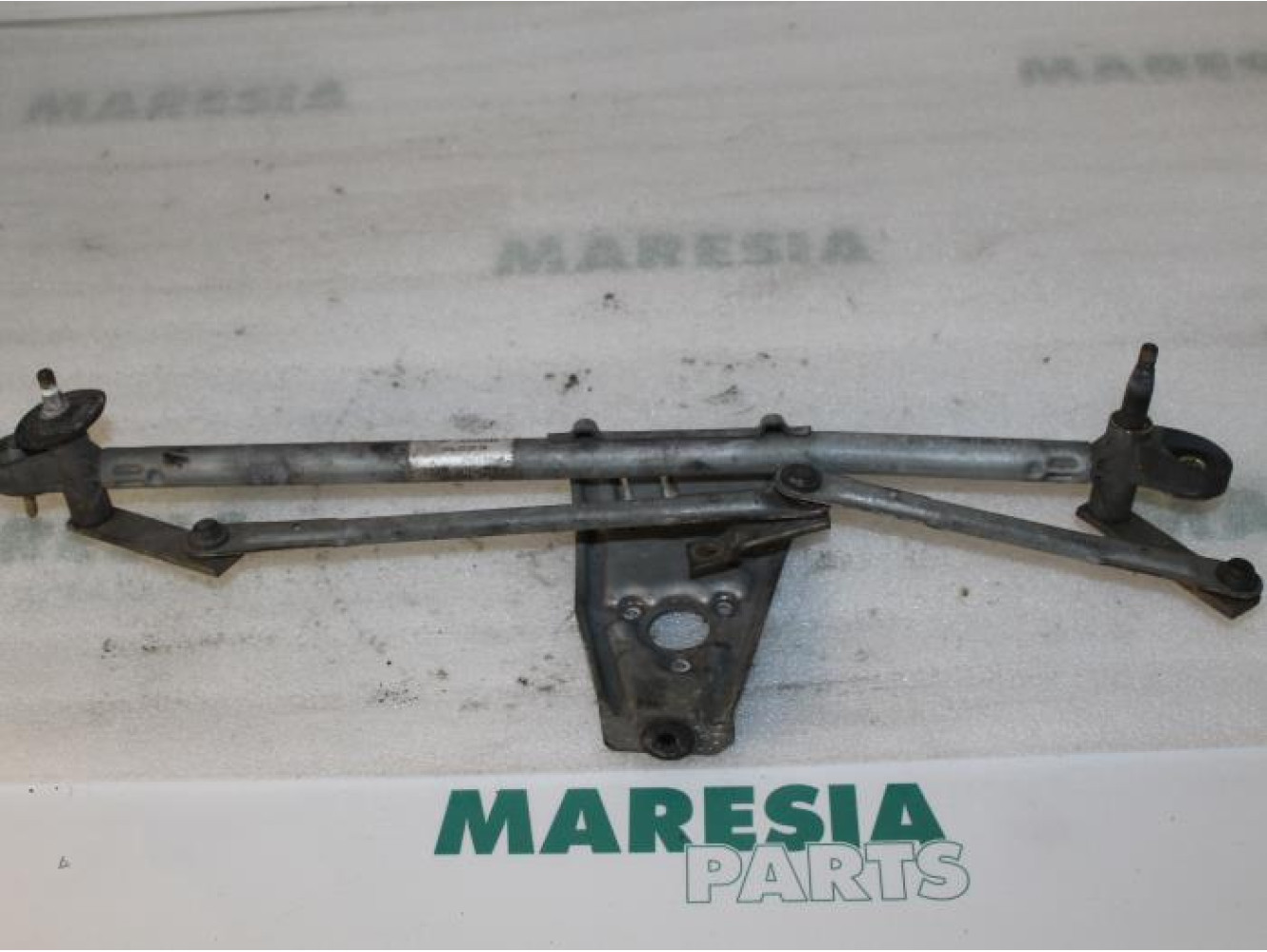 Renault - Clio - Wiper mechanism