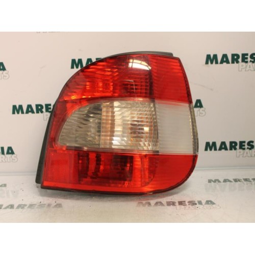 Renault - Megane Scenic - Taillight, right