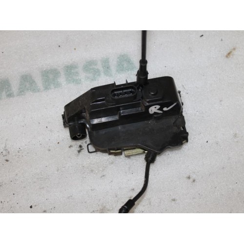 Renault - Megane Scenic - Front door lock mechanism 4-door, right