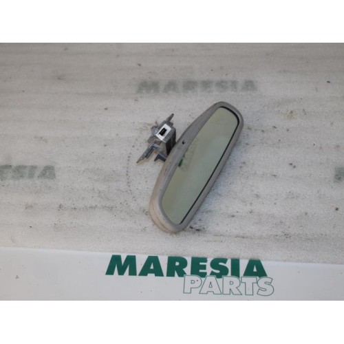 Renault - Megane Scenic - Rear view mirror