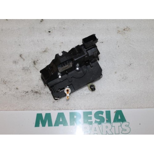 Fiat - Punto - Door lock mechanism 4-door, front left