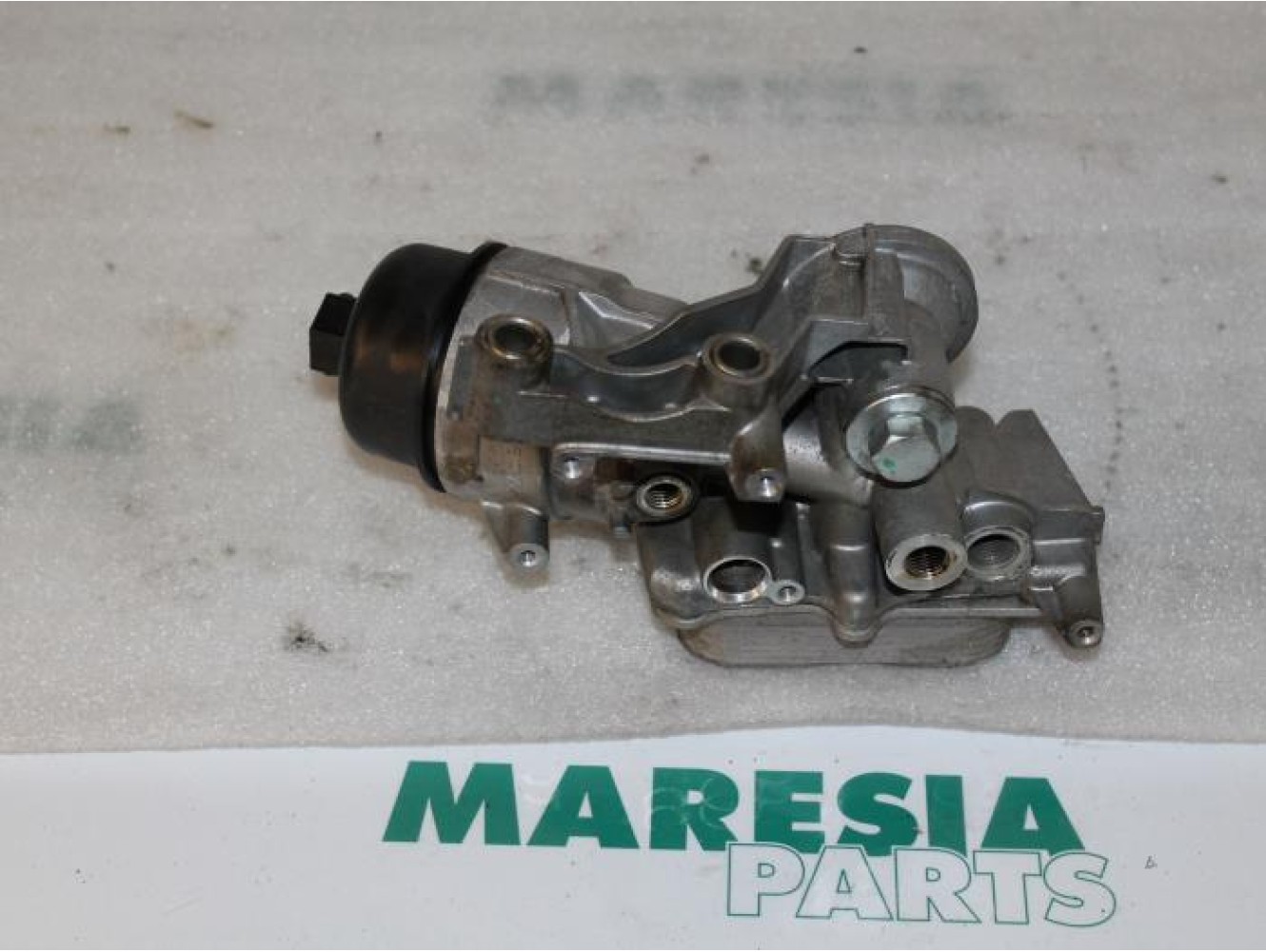 Fiat - Bravo - Oil filter holder