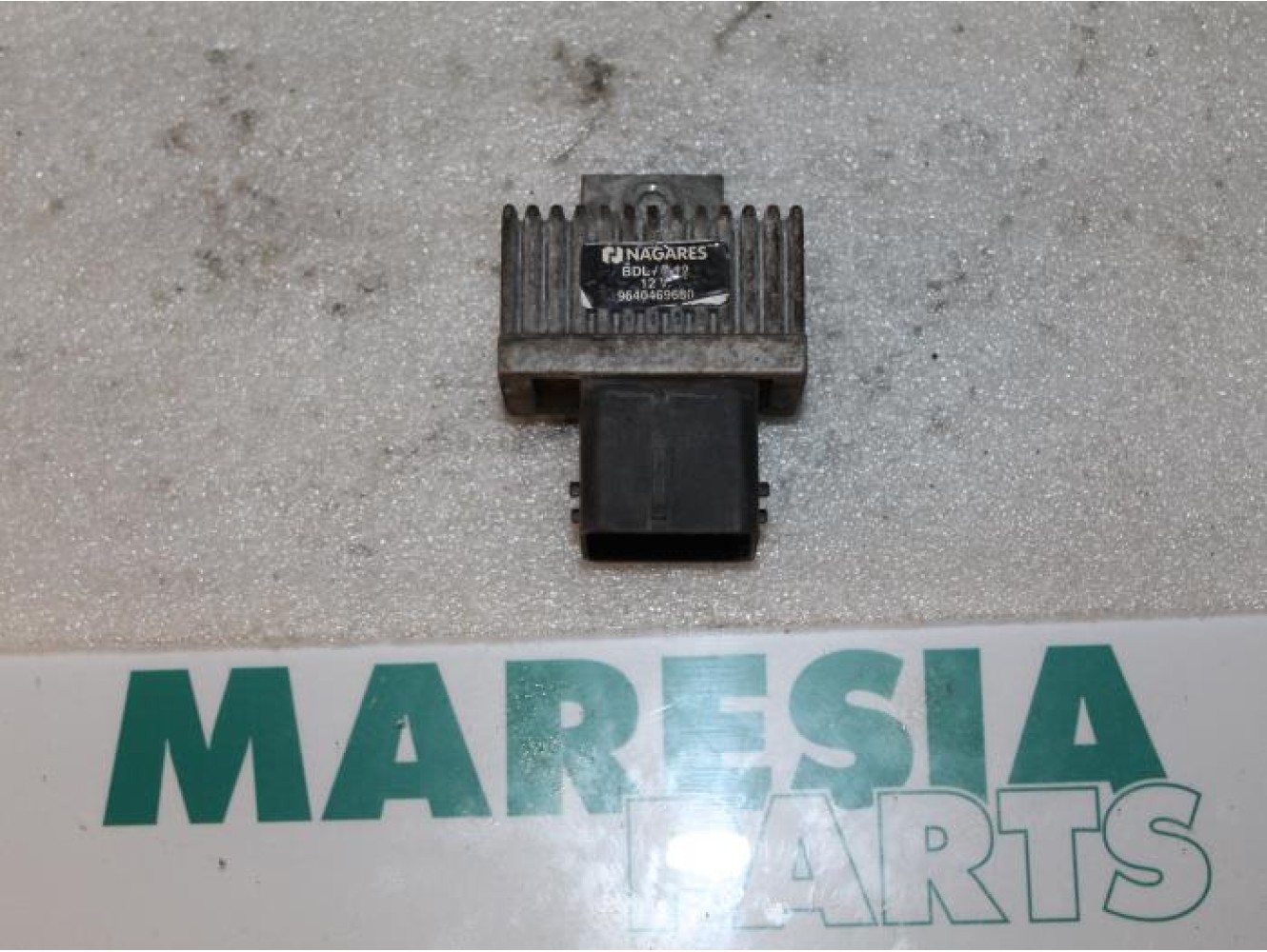 Peugeot - Partner - Glow plug relay