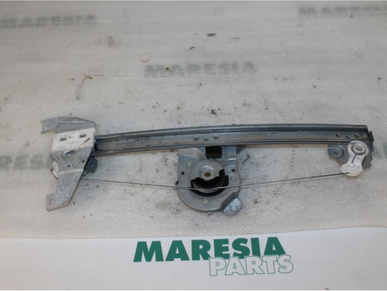 Peugeot - 107 - Fenstermechanik 4-türig links vorne