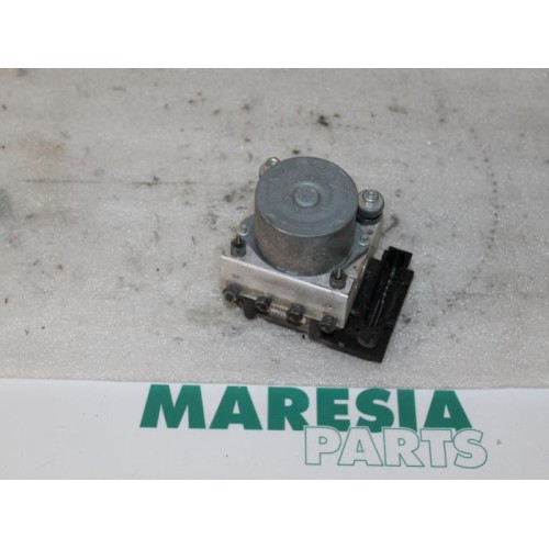 Peugeot - 107 - ABS pump