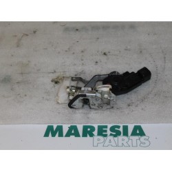 Peugeot - 107 - Front door lock mechanism 4-door, right