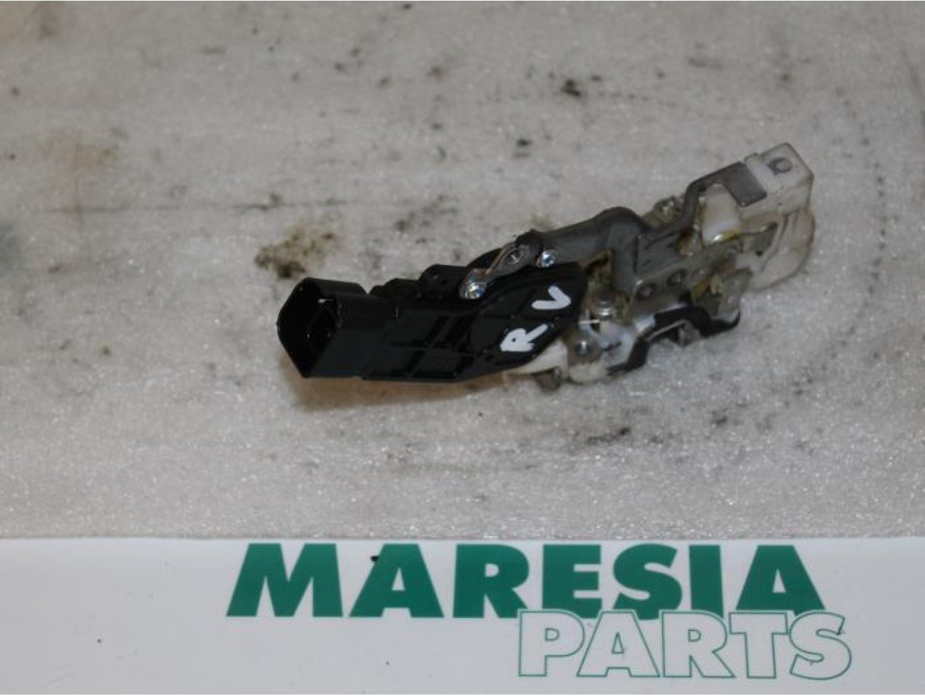 Peugeot - 107 - Front door lock mechanism 4-door, right