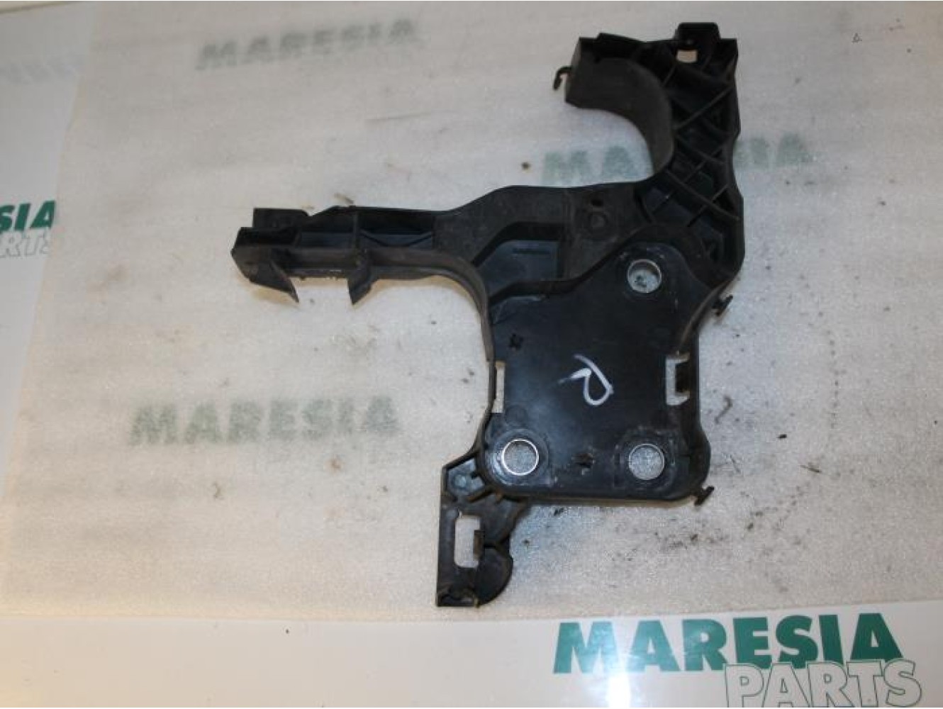 Renault - Megane - Vorderwand