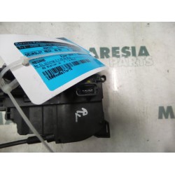 Renault - Megane - Front door lock mechanism 4-door, right