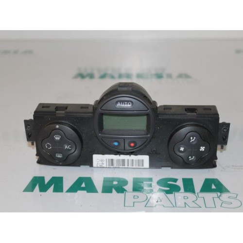 Renault - Megane Scenic - Heater control panel