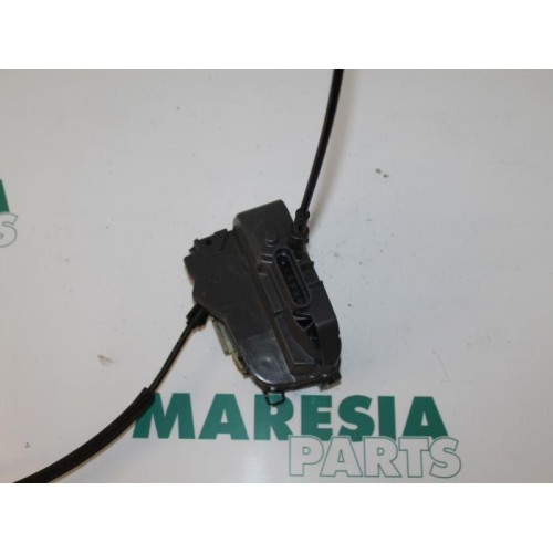 Renault - Megane Scenic - Rear door lock mechanism 4-door, left