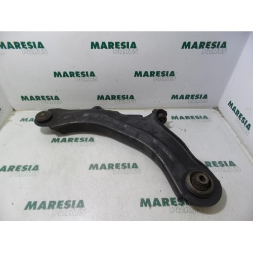 Renault - Megane Scenic - Front lower wishbone, right
