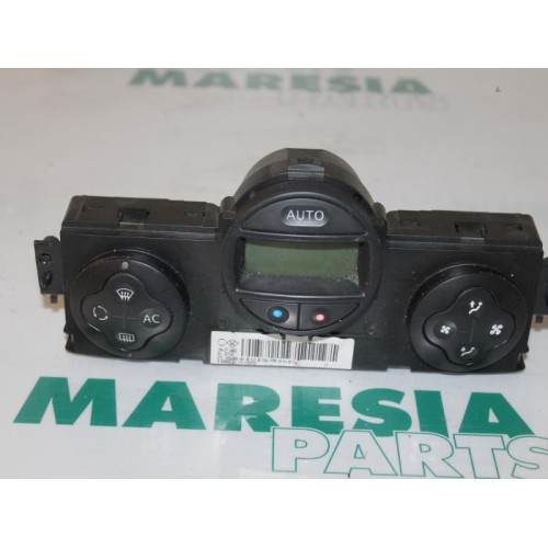 Renault - Megane Scenic - Heater control panel