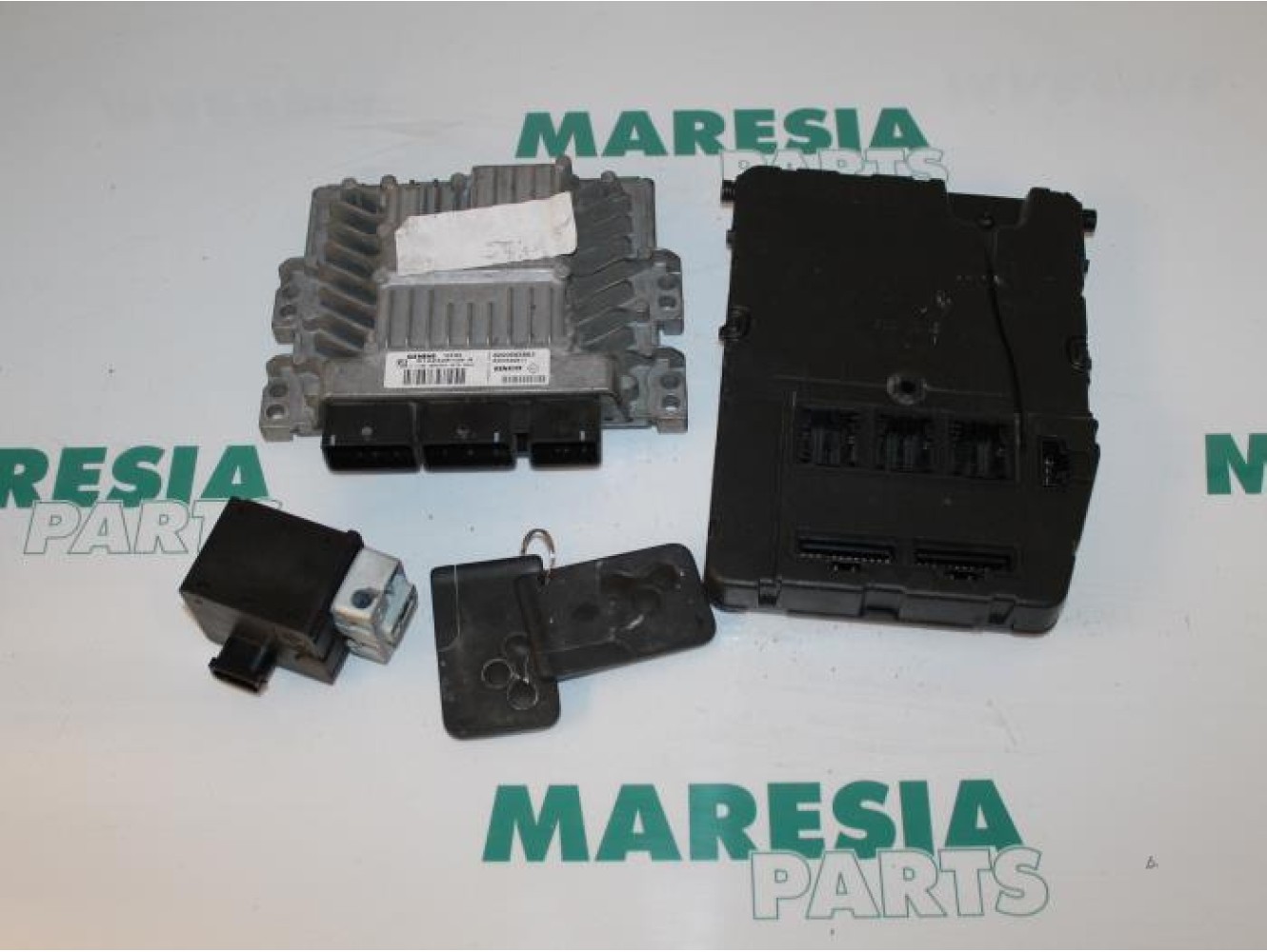 Renault - Megane Scenic - Engine management computer