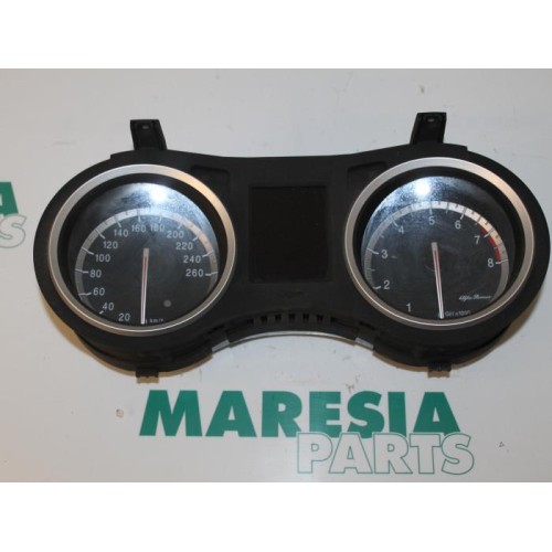 Alfa Romeo - 159 - Instrumentenbrett