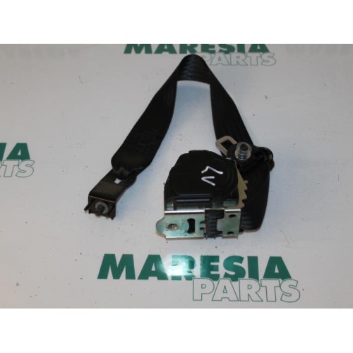 Alfa Romeo - 159 - Front seatbelt, left