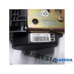 Renault - Megane Scenic - Front seatbelt, right