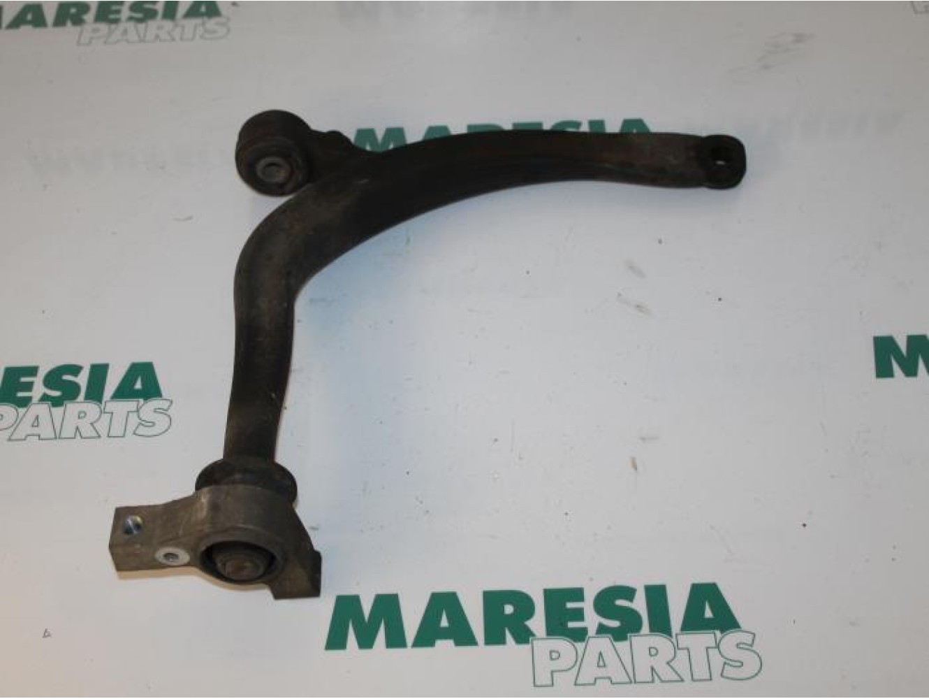 Citroen - C5 - Front lower wishbone, right