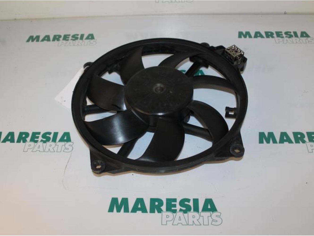Renault - Megane - Fan motor
