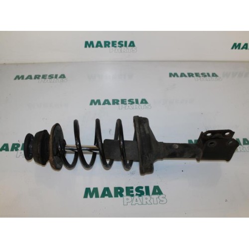 Renault - Kangoo - Front shock absorber rod, right