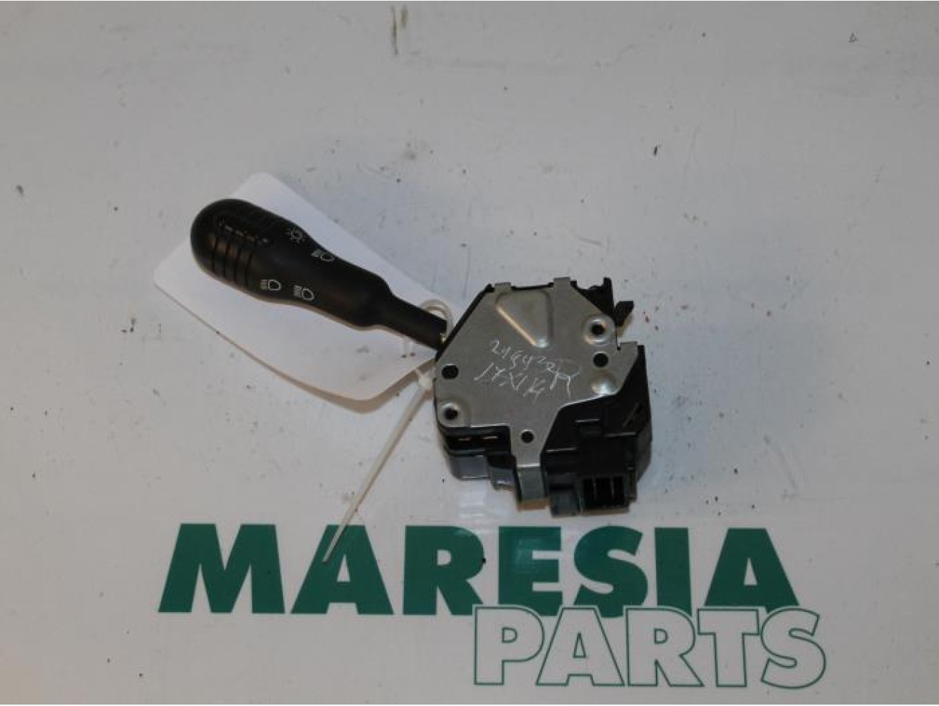 Renault - Twingo - Indicator switch