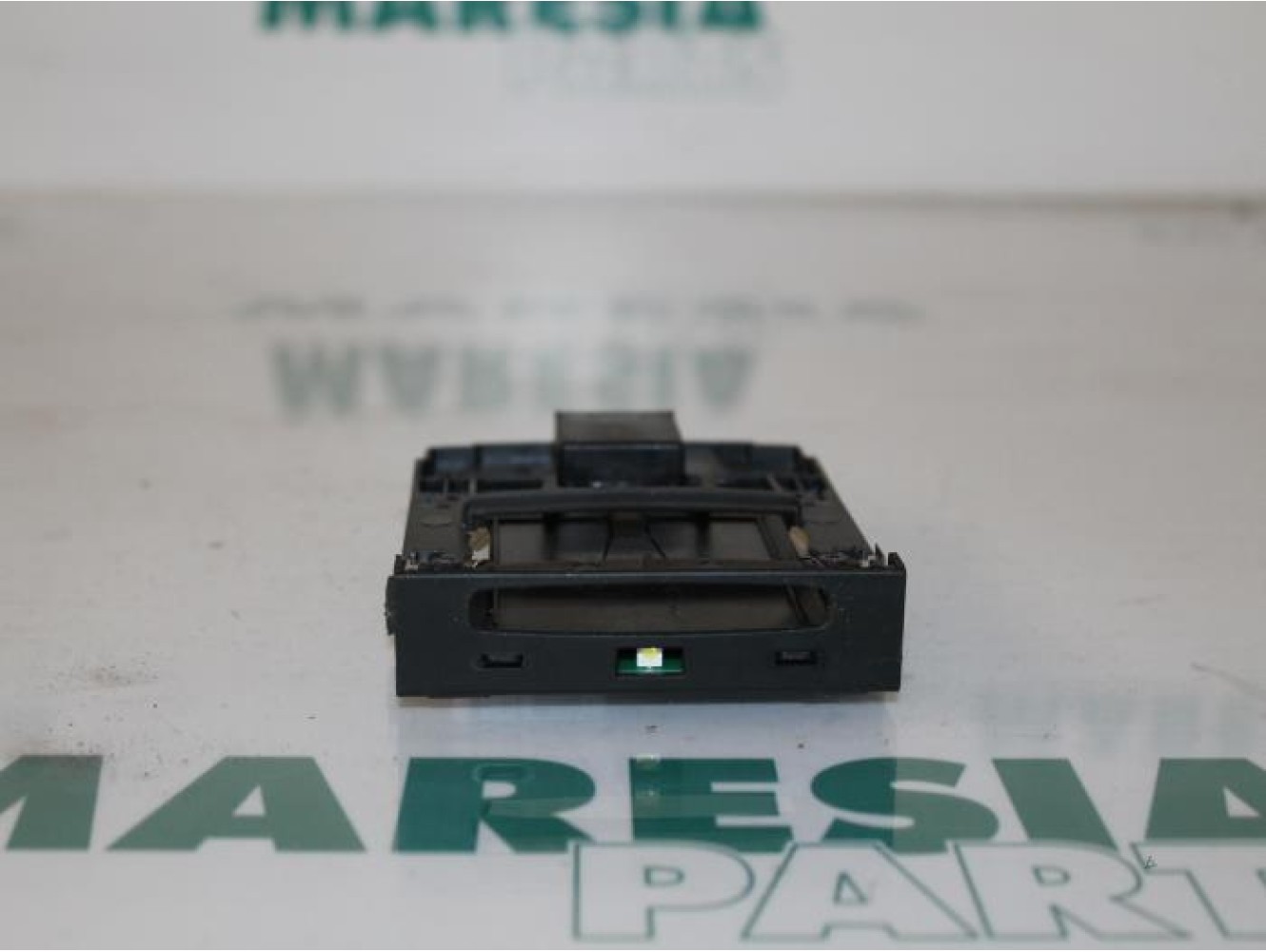 Renault - Megane - Card reader (lock)