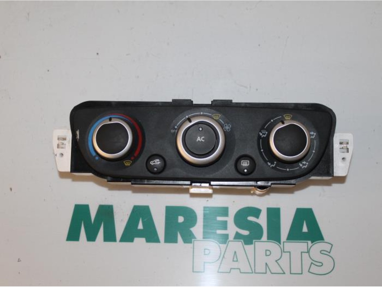 Renault - Megane - Panneau de commandes chauffage